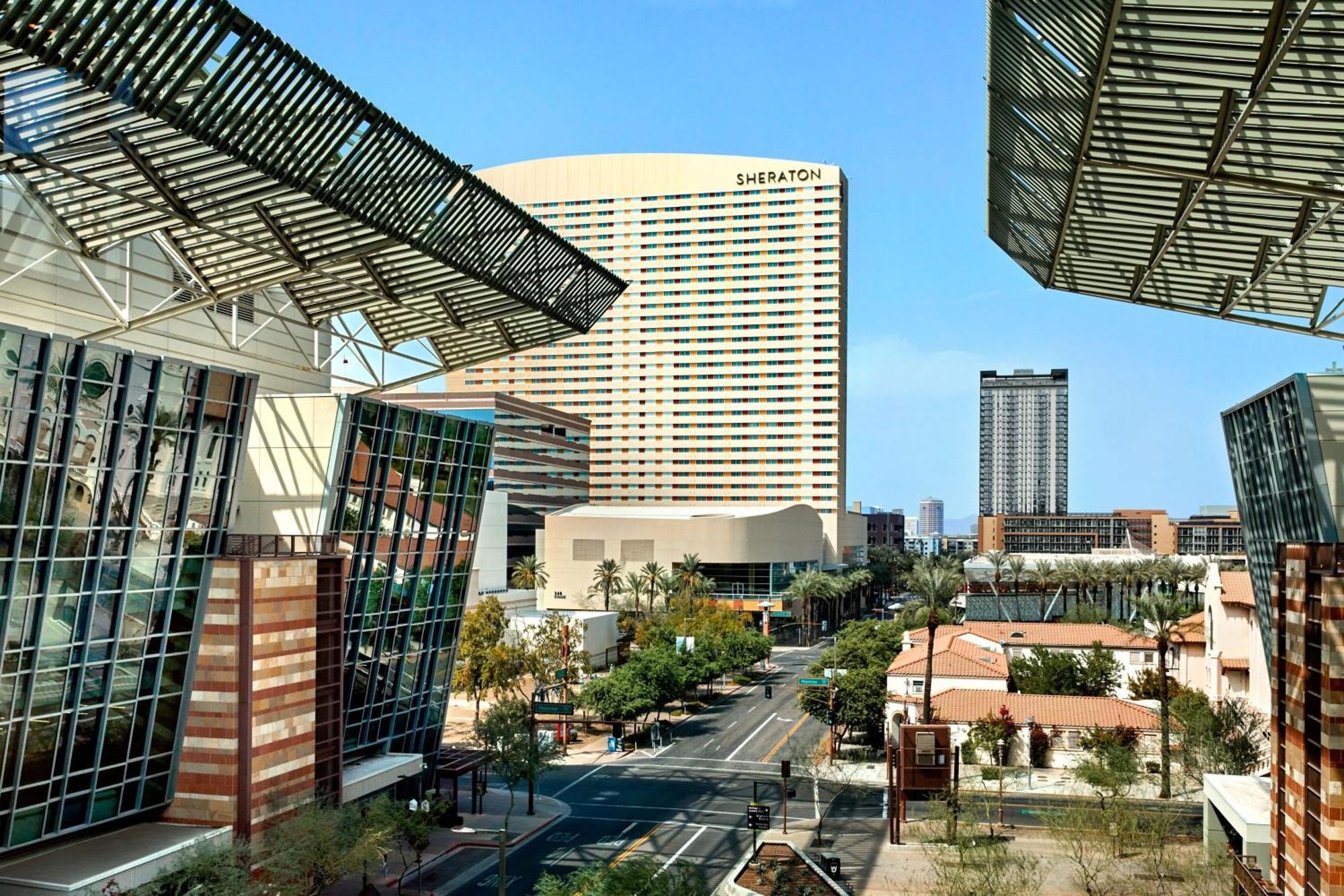 Sheraton Phoenix Downtown Exterior photo